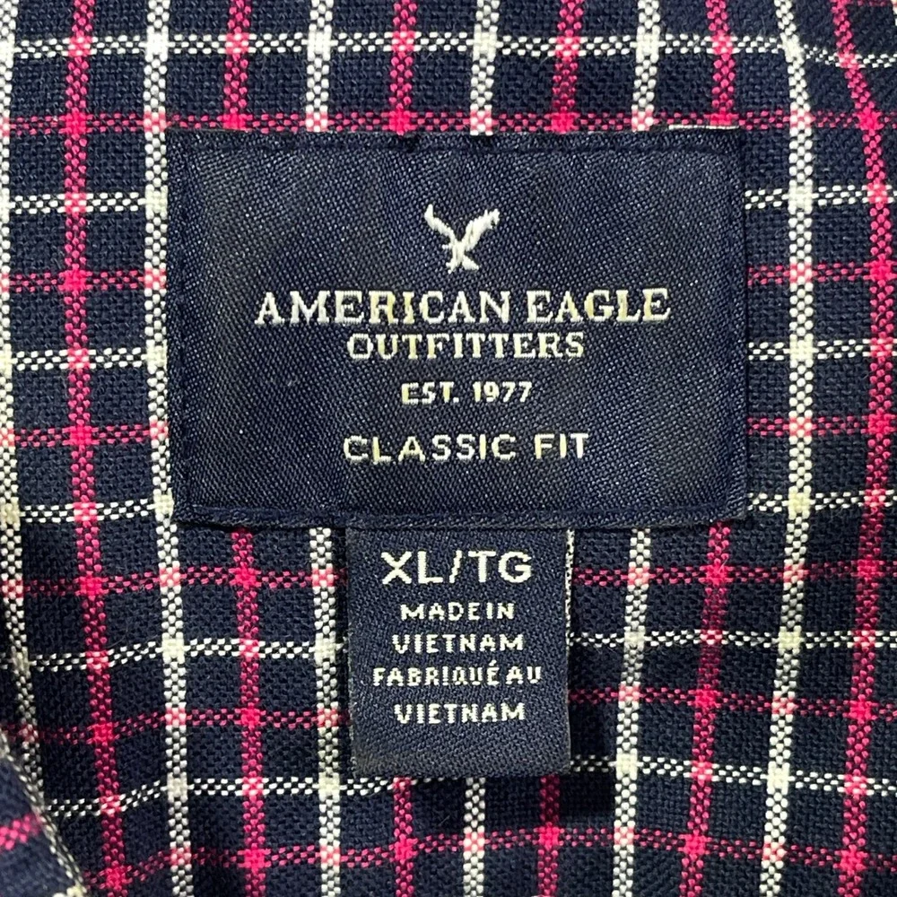 American Eagle Outfitters XL Classic‎ Fit Plaid Button Down Shirt Men's Red